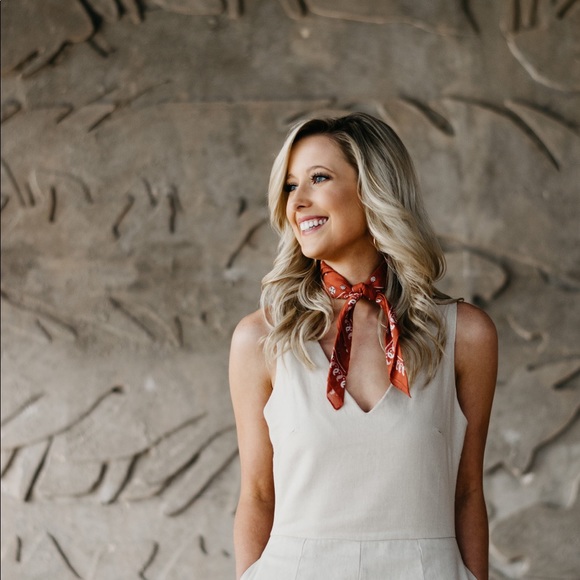 Meet your Posher, Caitlyn - Picture 1 of 1